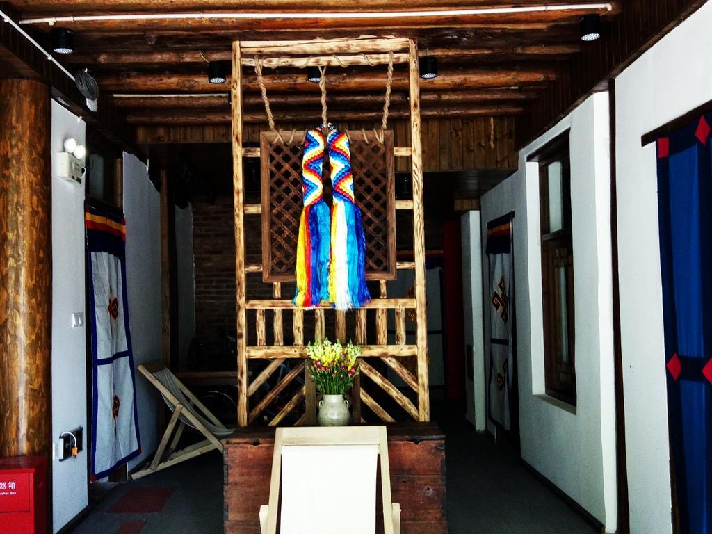 Shangri-La Mid - Mountain Homestay エクステリア 写真