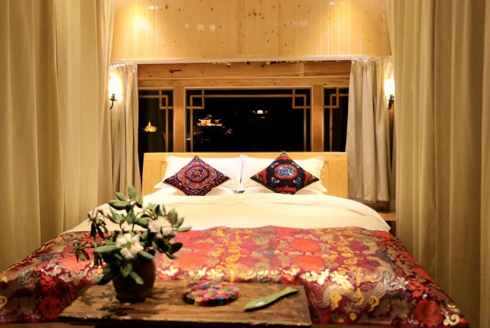 Shangri-La Mid - Mountain Homestay エクステリア 写真