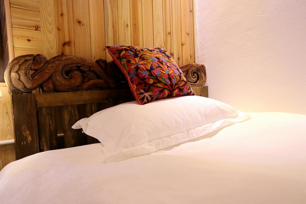 Shangri-La Mid - Mountain Homestay エクステリア 写真